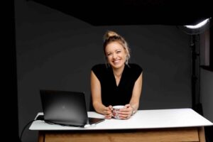 Read more about the article Grace Lever – The Virtual Events Project Download